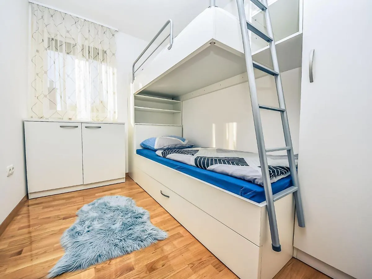 זאדאר Apartment Mare By Interhome